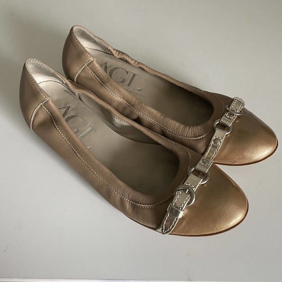 AGL Attilio Giusti Leombruni Ballet Flat Patent Cap Toe Beige Tan Leathe… - Picture 2 of 8